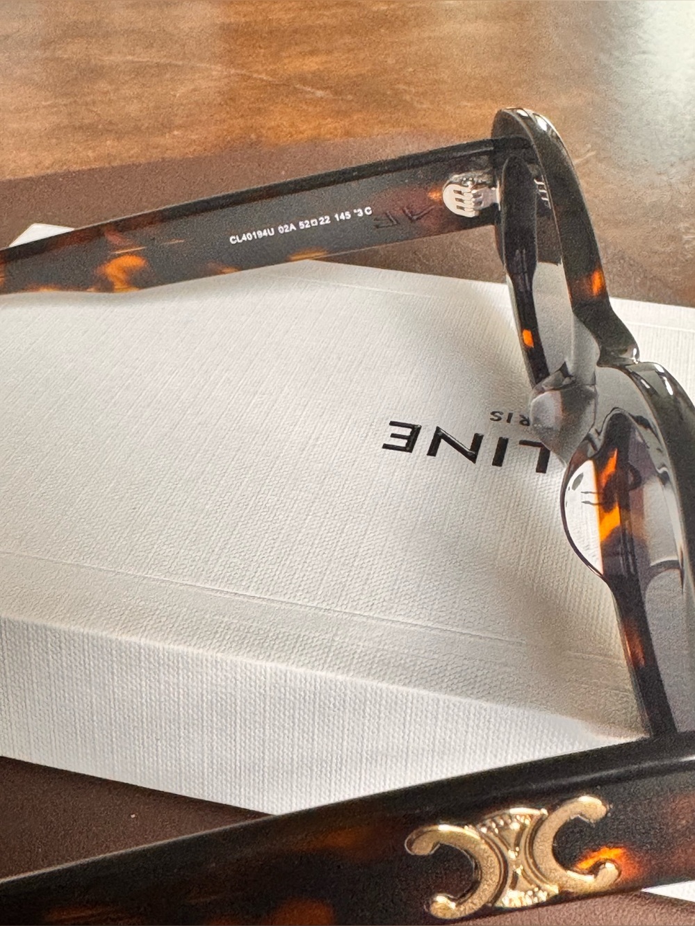 CL40194U Triomphe Oval Women Sunglasses 2026NEW Brown Tortoise - Picture 9 of 16